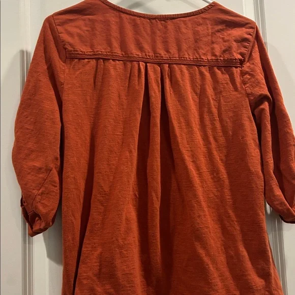Gloria Vanderbilt 1/2 button down boho peasant pleat top 3/4 sleeve tab size M - Picture 4 of 11